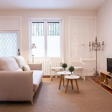 En Casa Centenaria, Parque M.ªcristina