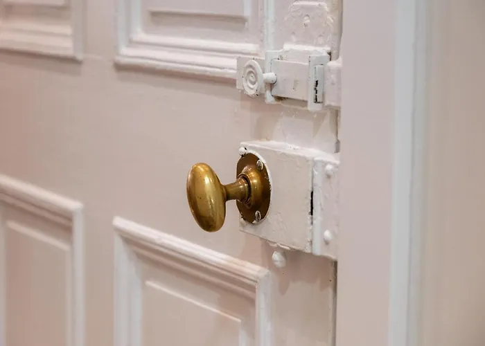 Apartment En Casa Centenaria, Parque M.ªcristina *