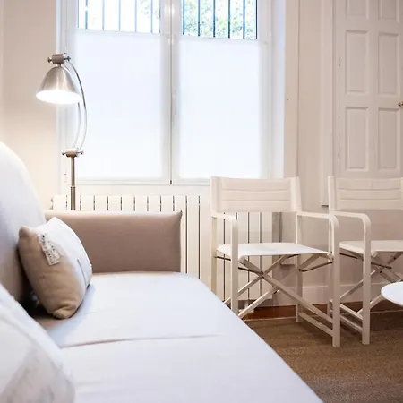 Apartamento En Casa Centenaria, Parque M.ªcristina *